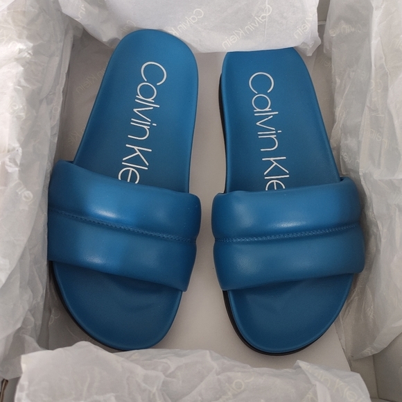 BNWT Calvin Klein Inira leather slip on footbed sandals - Picture 2 of 8